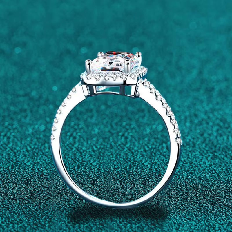 Anel Solitário em Prata 925 com Banho de Ouro 18k e Pedra Moissanite de 1 CT
