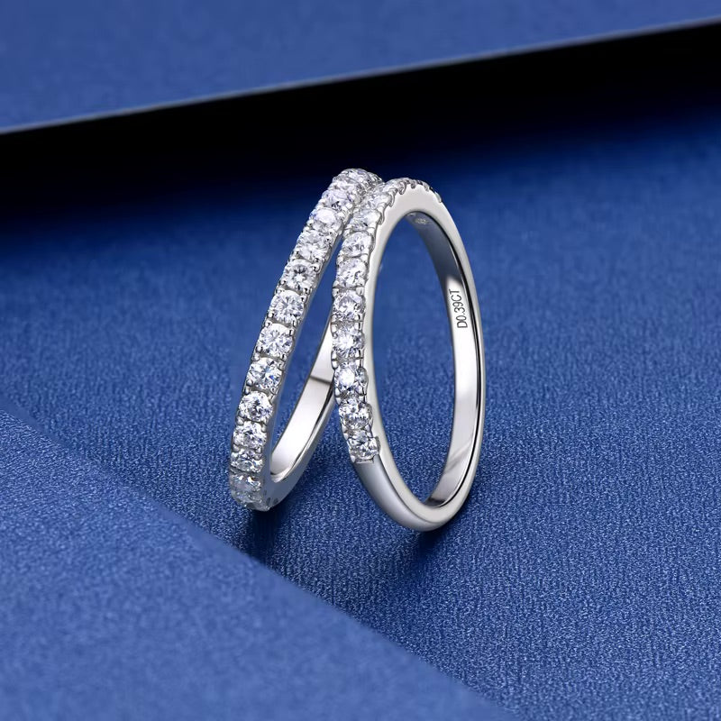 Meia Aliança em Prata 925 com Moissanite
